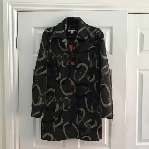Fabulous 3/4 length black/dark gold brocade textured coat size M - Picture 9 of 9